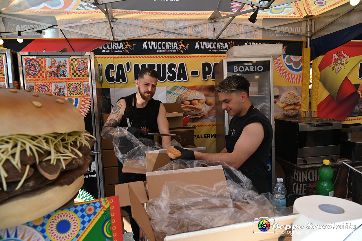 VBS_2541 - A' vucciria Old Sicily & New Food - Festa Siciliana_2023.jpg